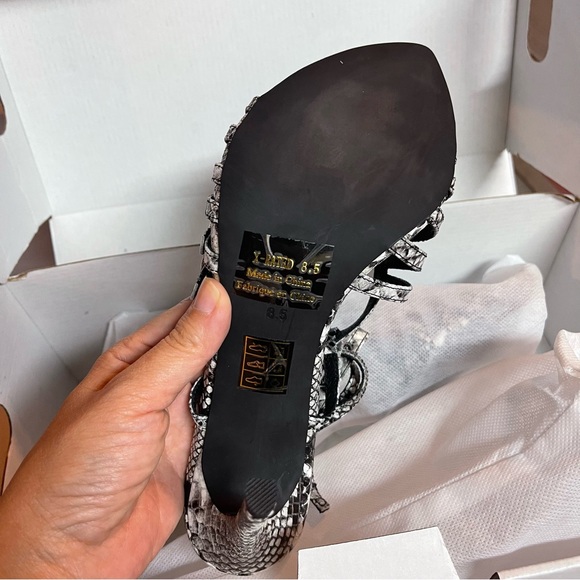 Jeffrey Campbell Sandals - Picture 4 of 6